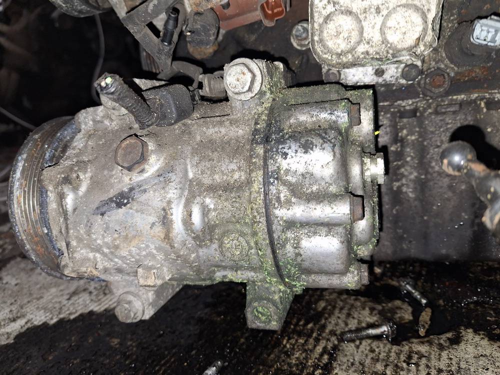 Volvo V50 2005 Kondicionieriaus siurblys - Thumbnail 3