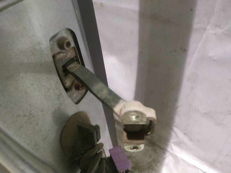 Fiat Croma 2007 кронштейны двери - задний правый - Thumbnail 2