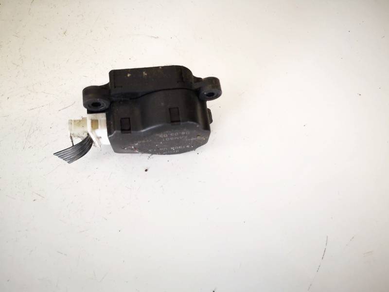 EAM501 Peugeot 307 2002 Sildītāja vārsta motoriņš