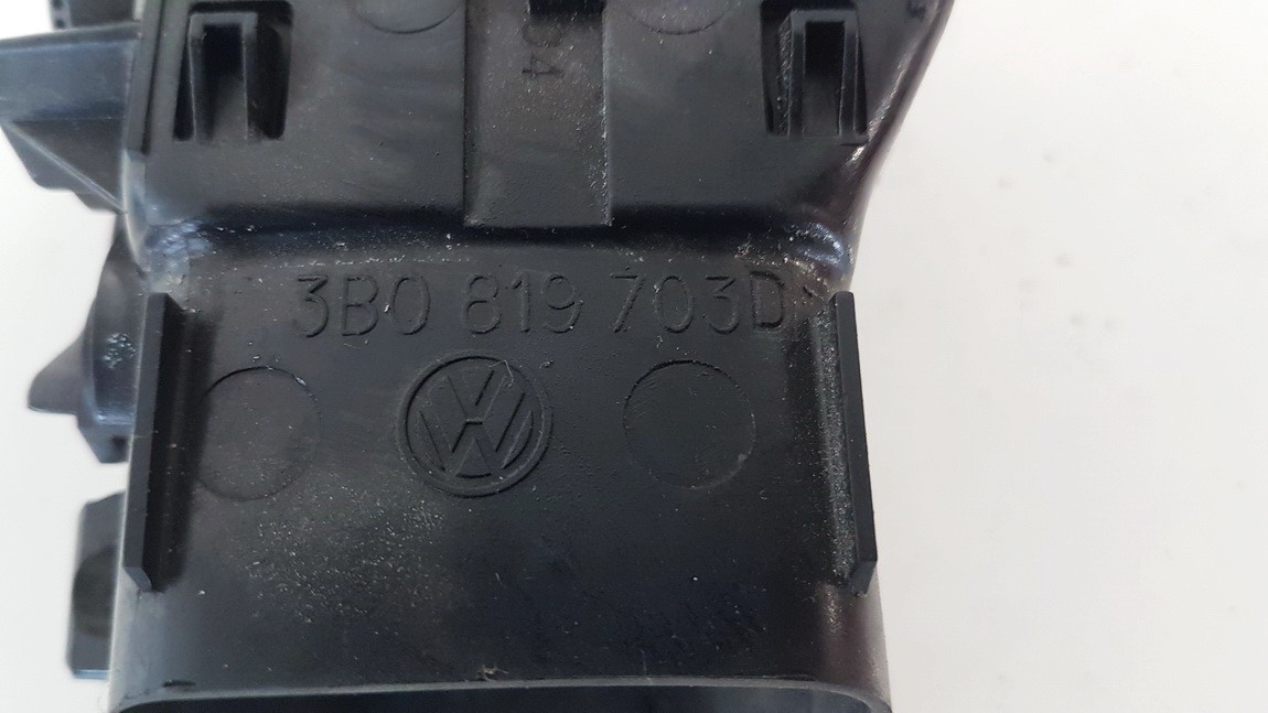 3B0819703D Volkswagen Passat 2004 Dash Vent (Air Vent Grille) - Thumbnail 3
