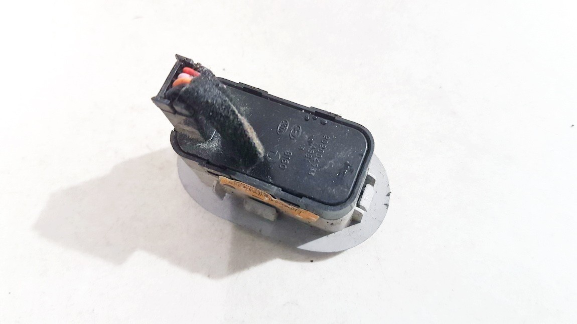 202004533 used Fuel Cap Switch (Gas Fuel Door Switch Button) Kia