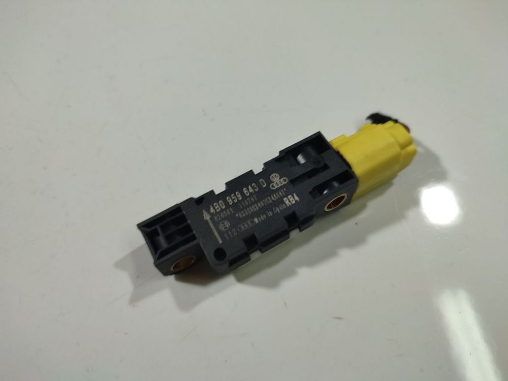 4B0959643D Audi A3 2007 Srs Airbag crash sensor