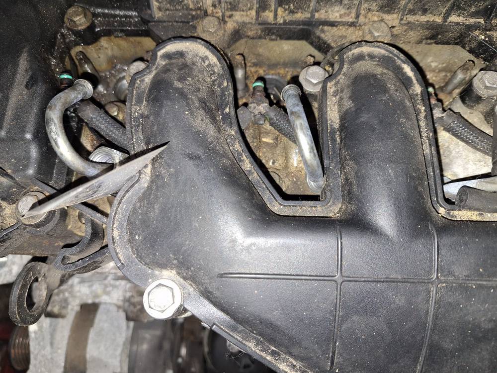 Volvo V50 2005 Isiurbimo kolektorius