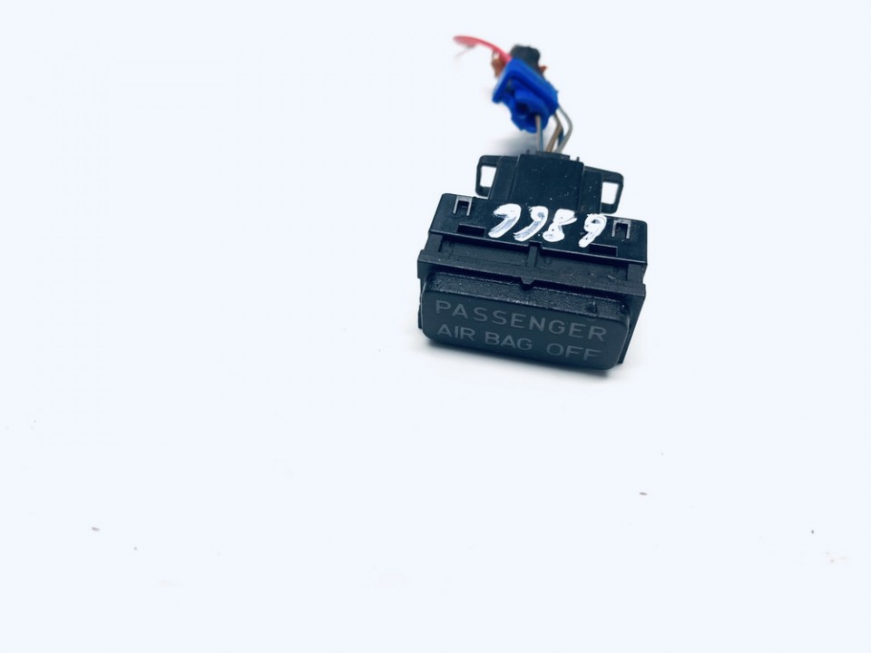 1K0919234B Volkswagen Golf 2003 AIRBAG on off Switch (SAFETY ON-OFF SWITCH)