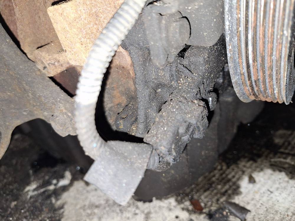 Volvo V50 2005 Apatinis holo daviklis