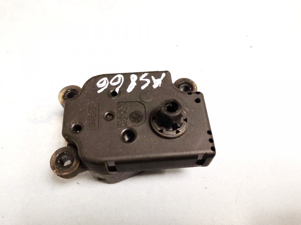 EA501 Citroen Xsara Picasso 2001 Sildītāja vārsta motoriņš - Thumbnail 2