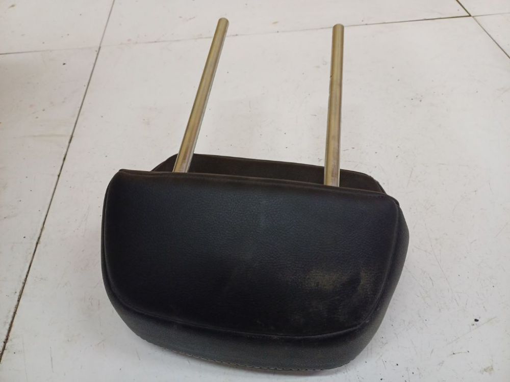 Mitsubishi Outlander 2007 Seat headrest