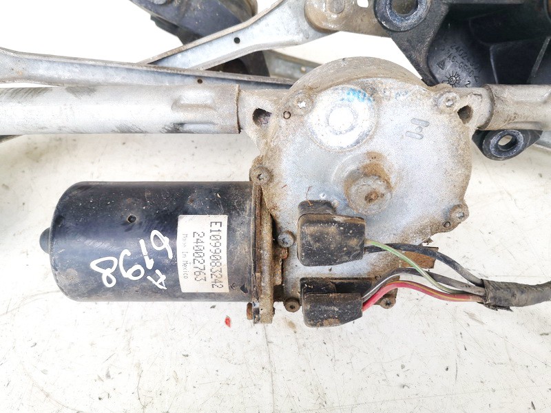 24002763 Chrysler Voyager 2001 Moteur Essuie Glace