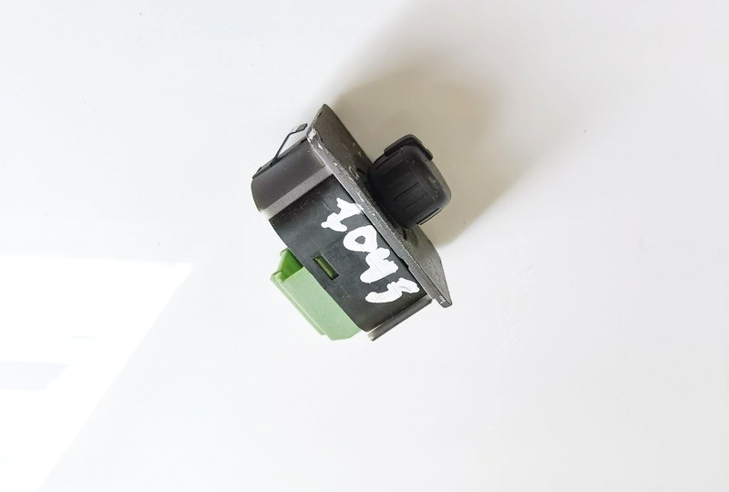 4B0959551B Volkswagen Touran 2005 Wing mirror control switch (Exterior Mirror Switch) - Thumbnail 2