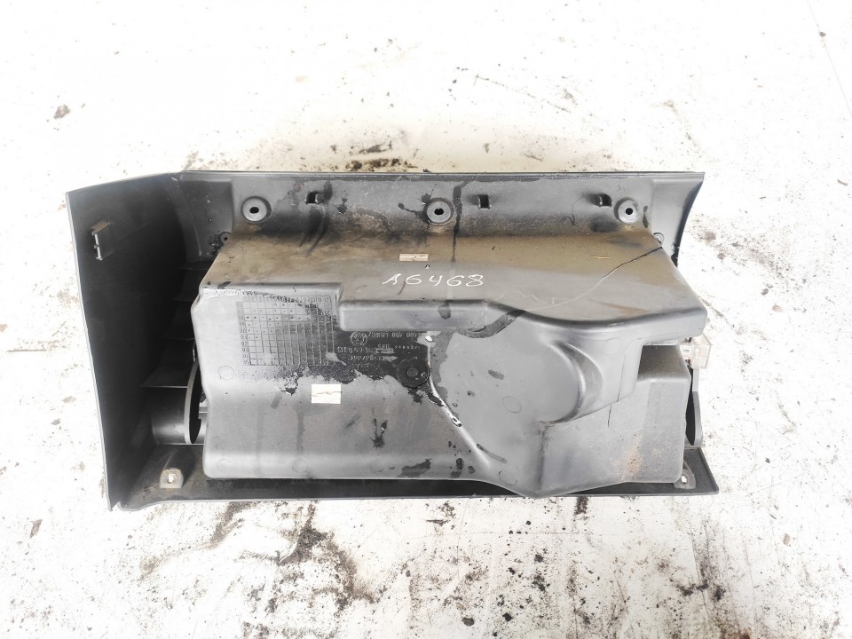 1U1857097B Skoda Octavia 2001 Glove Box Assembly