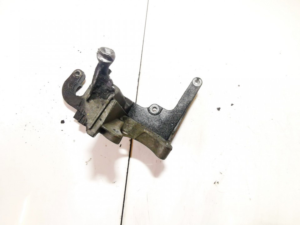AV6Q9B470BB Volvo V50 2011 Engine Mount Bracket and Gearbox Mount Bracket - Thumbnail 2