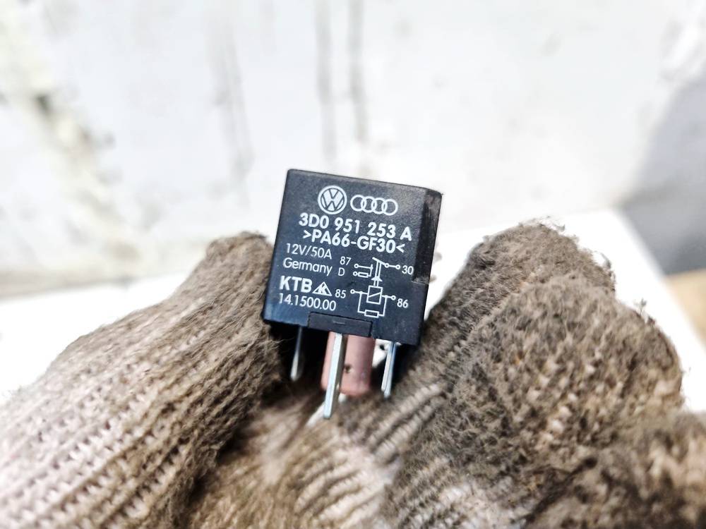 3D0951253A Volkswagen Touran 2005 Relay module - Thumbnail 3