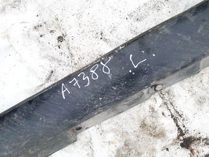 Toyota Avensis 2003 Plastikowy lewy próg - Thumbnail 3