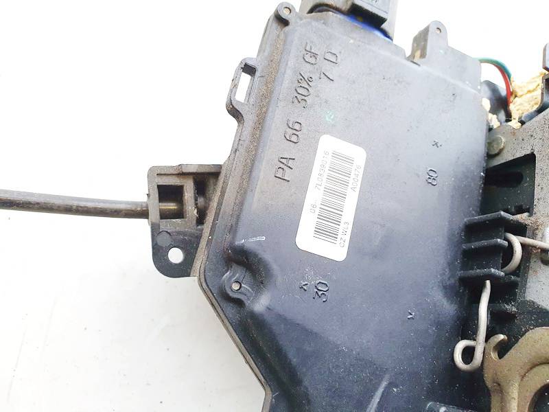 7L0839016 Skoda Octavia 2006 Duru spyna G.D. - Thumbnail 2