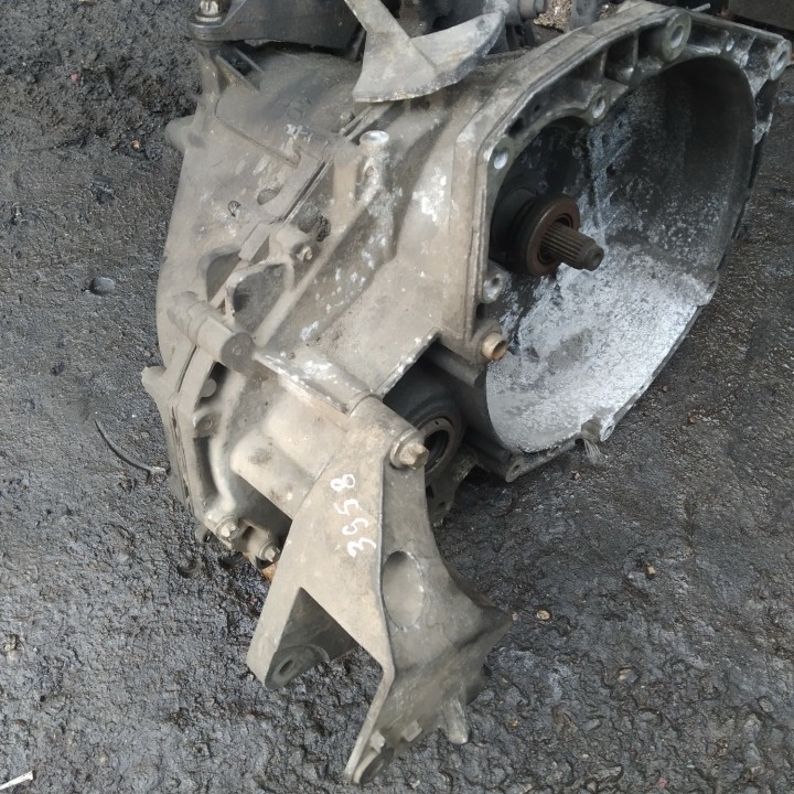 F40 SAAB 9-3 2005 Gearbox - Thumbnail 3