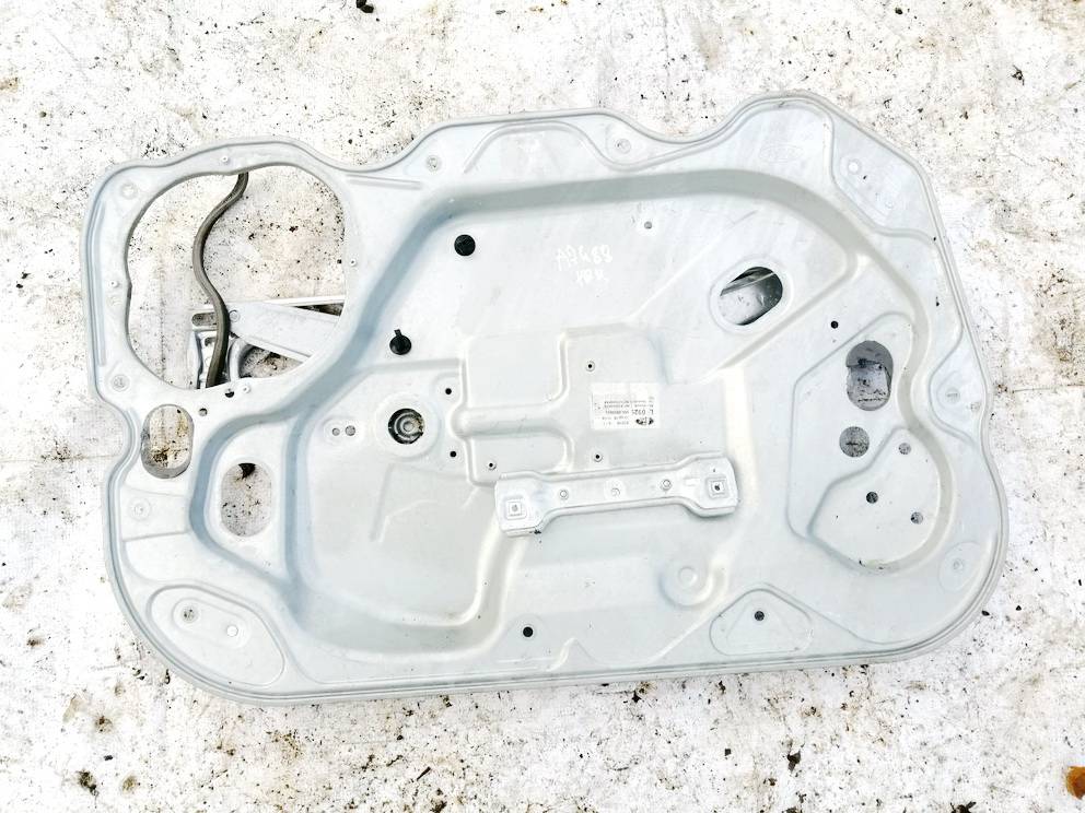 4M51A045H17A Ford Focus 2008 Podnośnik szyby drzwi - PRZEDNIE LEWE