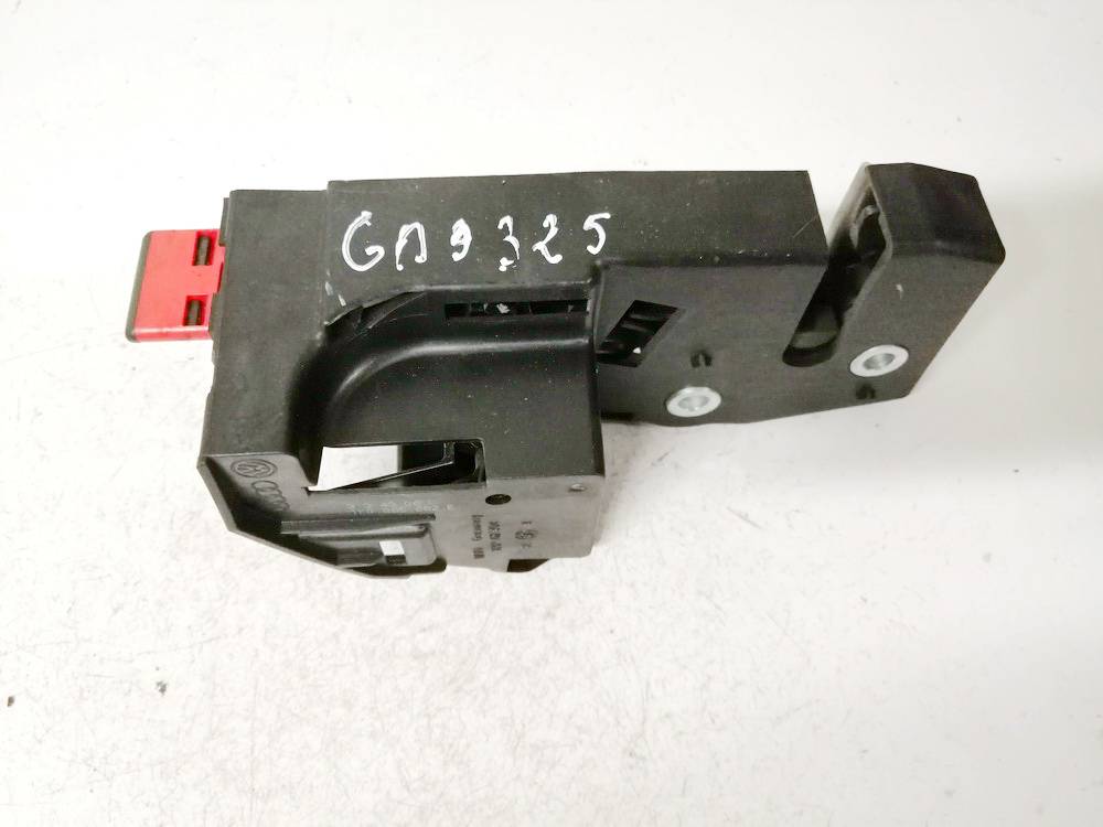 1K0885682E Skoda Octavia 2006 Seat Lock Latch assembly