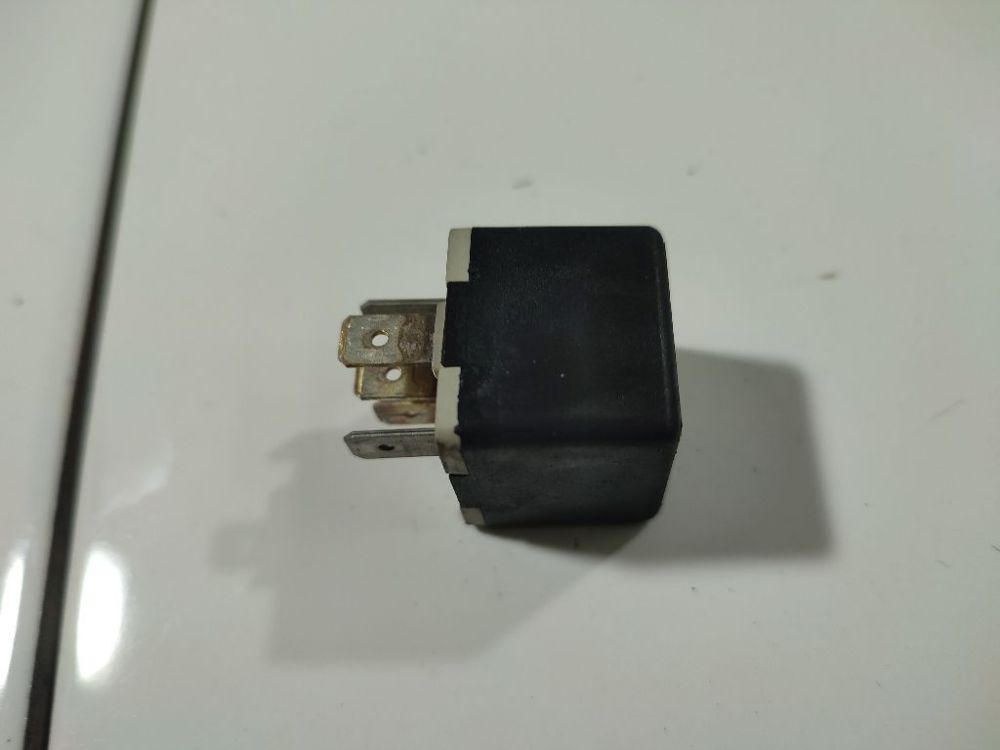 90191753 Opel Frontera 2005 Relay module