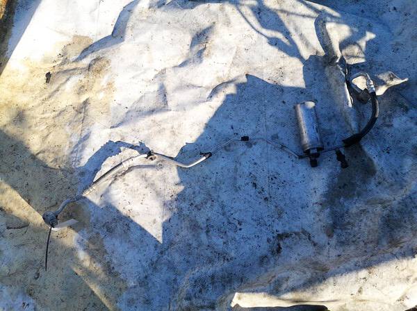 Chrysler Voyager 2004 Air Conditioner AC Hose Assembly (Air Conditioning Line)