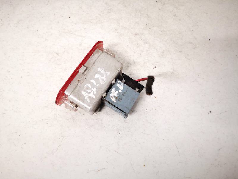 1J0947411B Skoda Octavia 2004 Iekšējo durvju apgaismo lampa - PRIEKŠA PA KREISI - Thumbnail 3