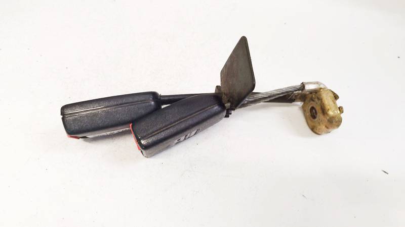 3B0857739A Volkswagen Passat 1998 Boucle Boucle de Ceinture arriere centrale