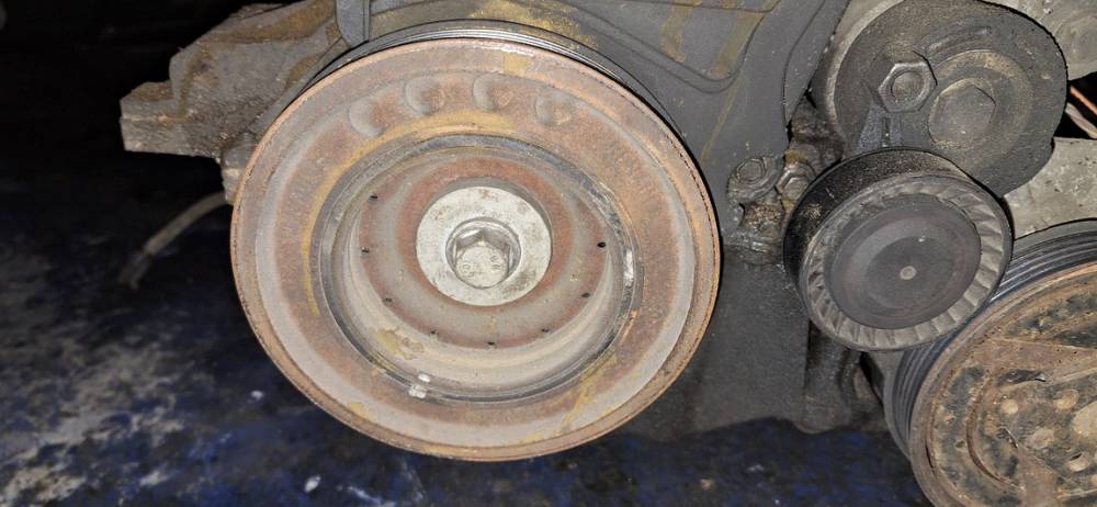 Renault Scenic 2005 Koło zębate wału korbowego (tarcza - koło pasowe)