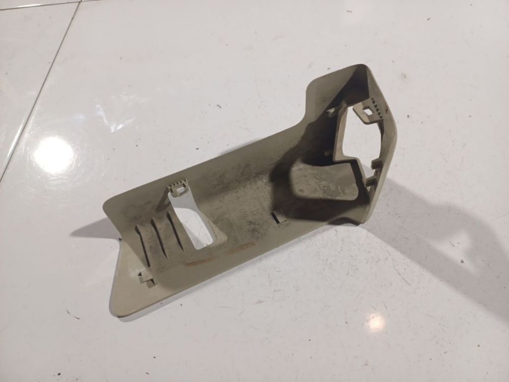 30761357 Volvo V70 2008 Salona apdare (plastmasas) - Thumbnail 3