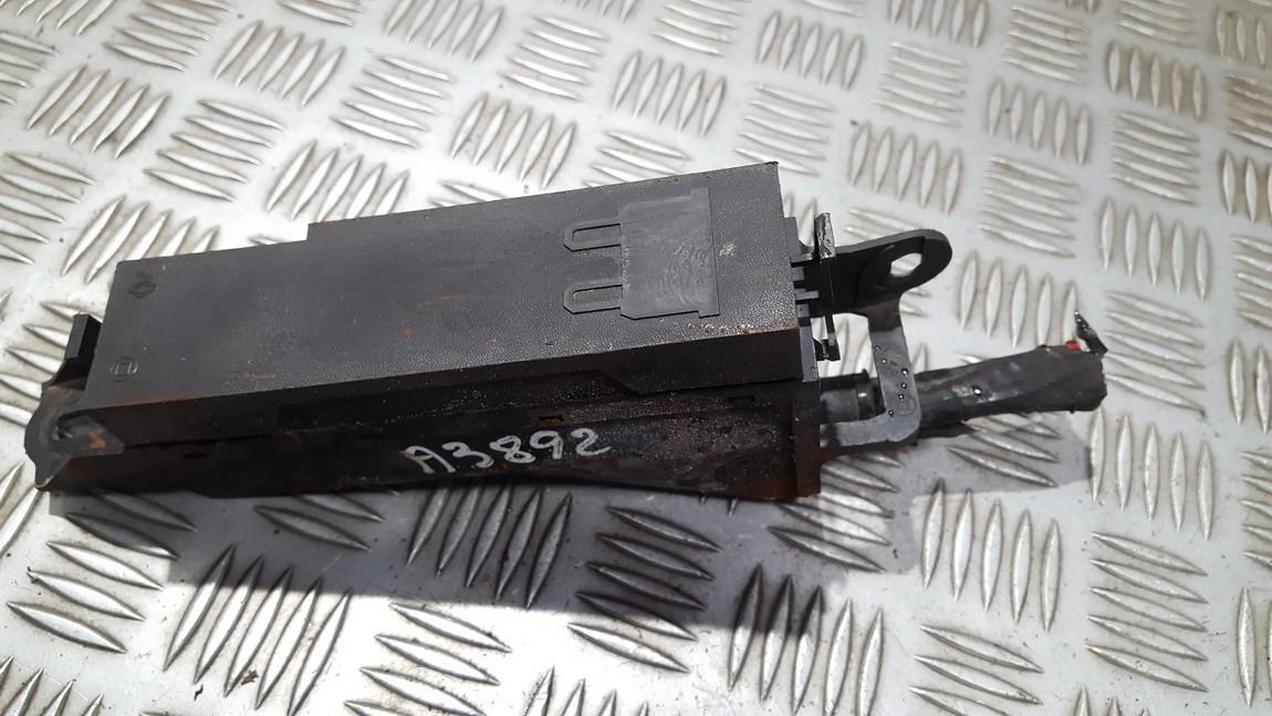 Renault Clio 1997 Skrzynka bezpieczników - Thumbnail 2