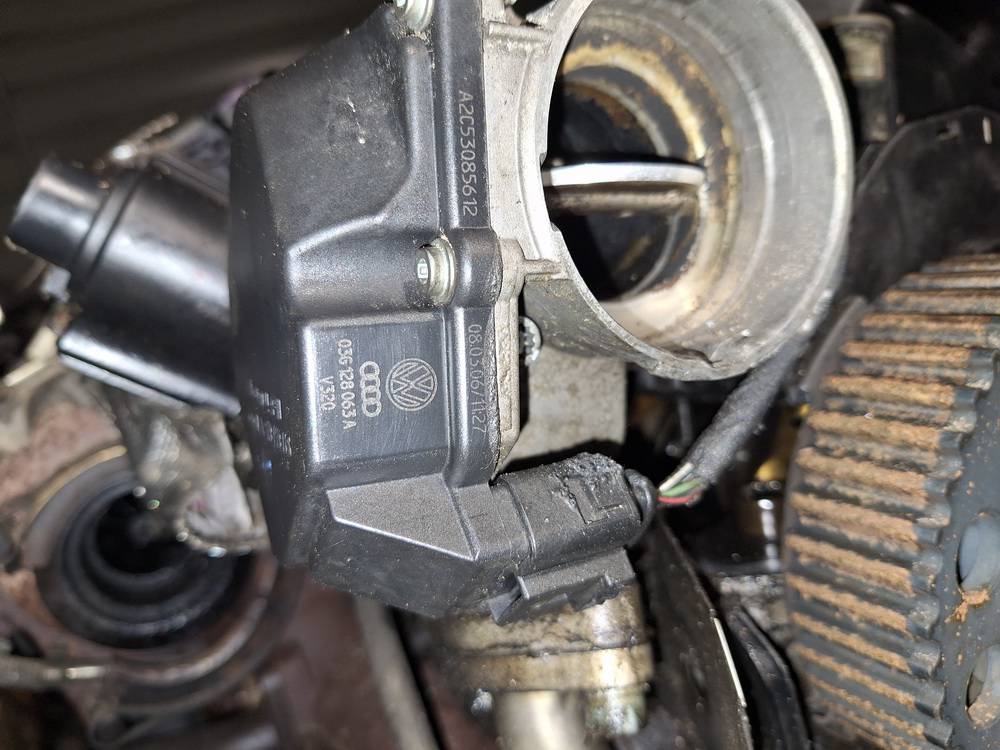 03G128063A Volkswagen Passat 2006 Suurella Virtaamalla Varustettu Kaasuläpän - Thumbnail 4