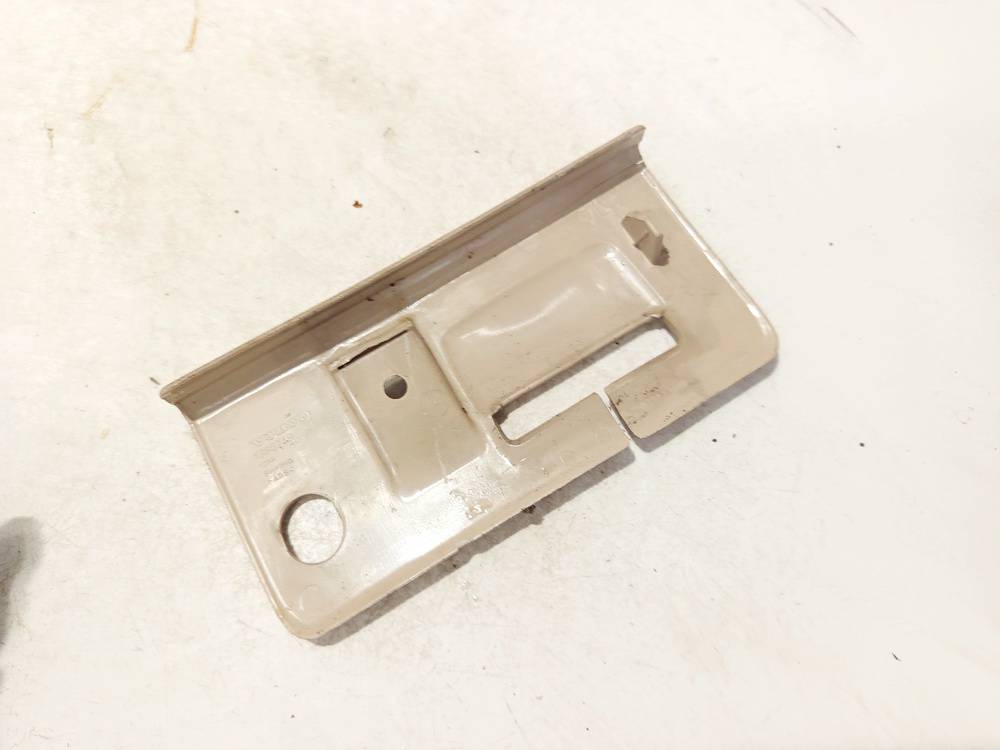 1388749 Volvo V70 1997 Wykończenie wnętrza (plastikowe elementy) - Thumbnail 2