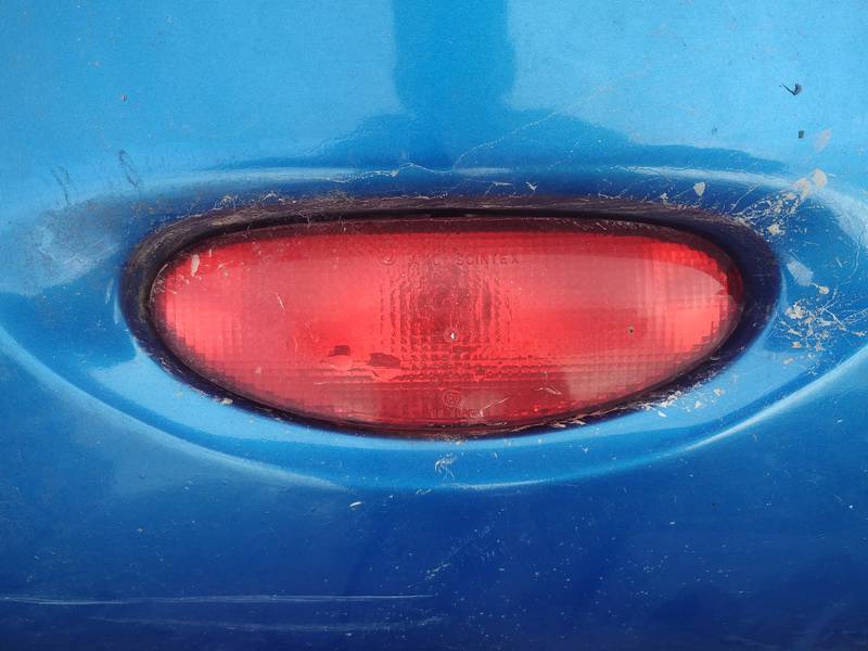 Peugeot 206 2003 Sumuvalot - TAKANA KESKELLÄ