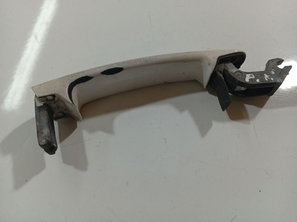 Volkswagen Passat 1999 Zewnętrzna klamka drzwi - PRZEDNIE LEWE - Thumbnail 2