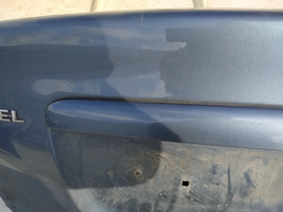 Opel Vectra 1998 Door handle tailgate boot trim strip cover - REAR - Thumbnail 2