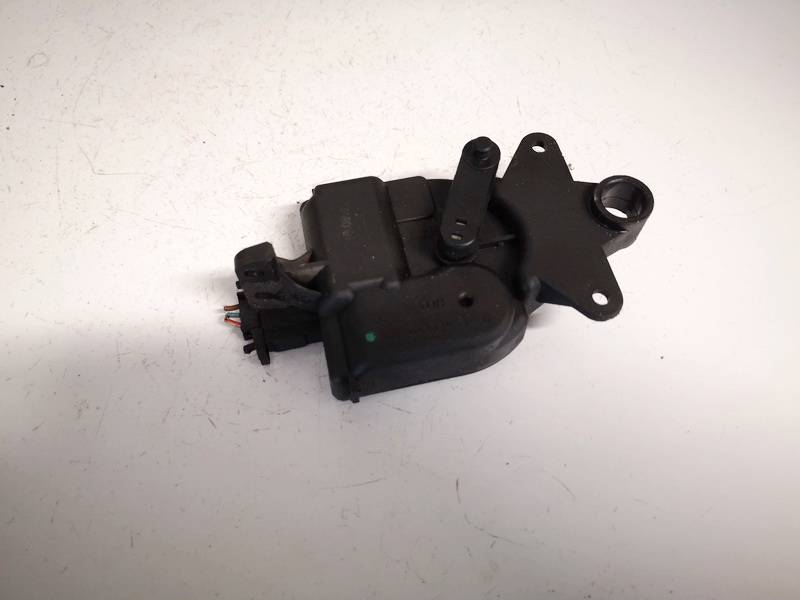 1J0907511 Volkswagen Bora 2003 Heater Vent Flap Control Actuator Motor