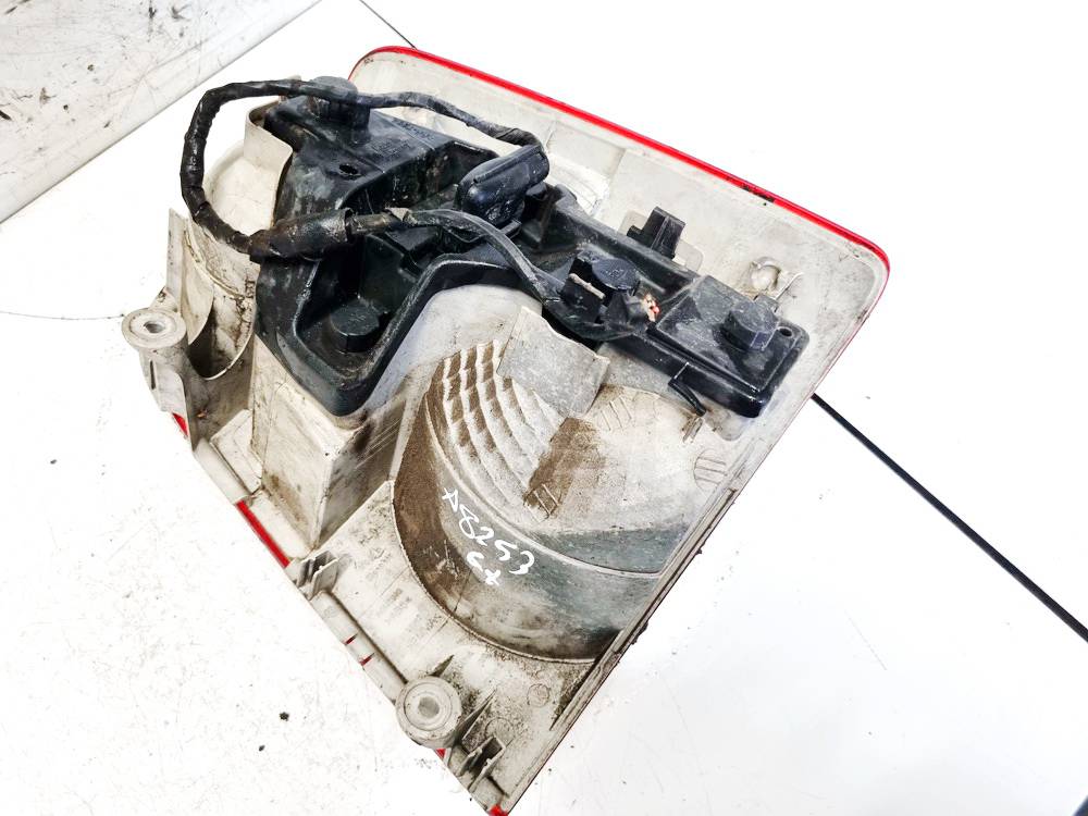 1T0945095 Volkswagen Touran 2005 Feu arriere principal gauche - Thumbnail 3