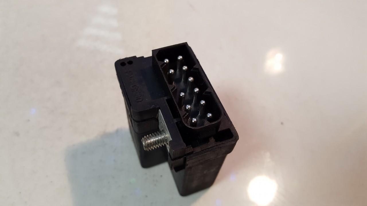 2246919 72RB510 Glow plug relay BMW X5 2002 3.0L EIS00722635 Used