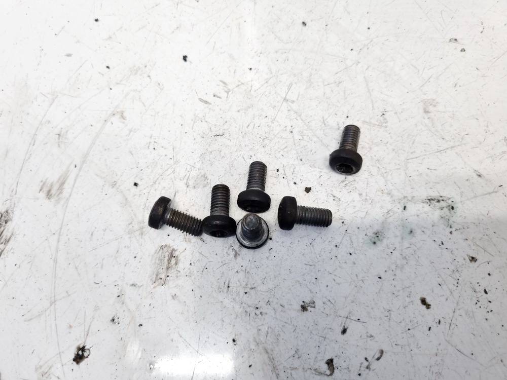 Citroen C3 Picasso 2010 Pressure Plate screw