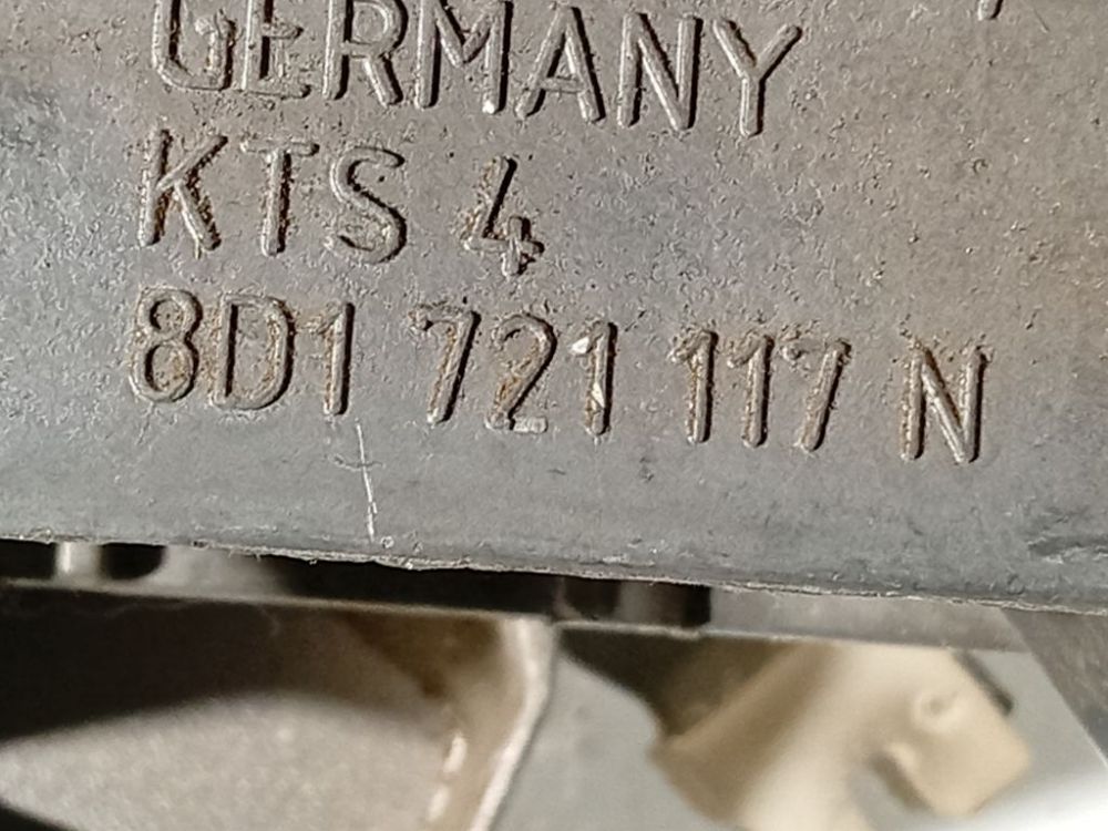 8D1721117N Skoda Superb 2003 Pedal work, Brake pedal, Pedal bracket, Clutch pedal - Thumbnail 4