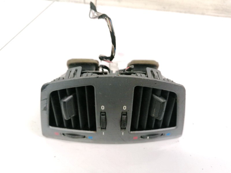 8385257 BMW 7-Series 2003 Dash Vent (Air Vent Grille)