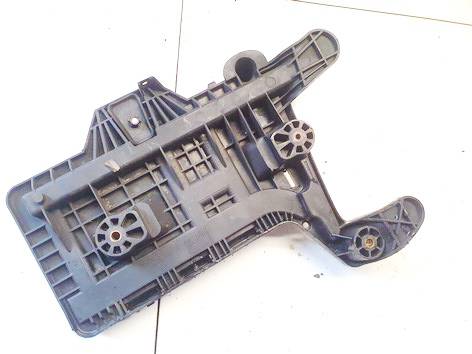 1K0915333C Skoda Octavia 2008 Крепление АКБ (корпус-подставка) - Thumbnail 2