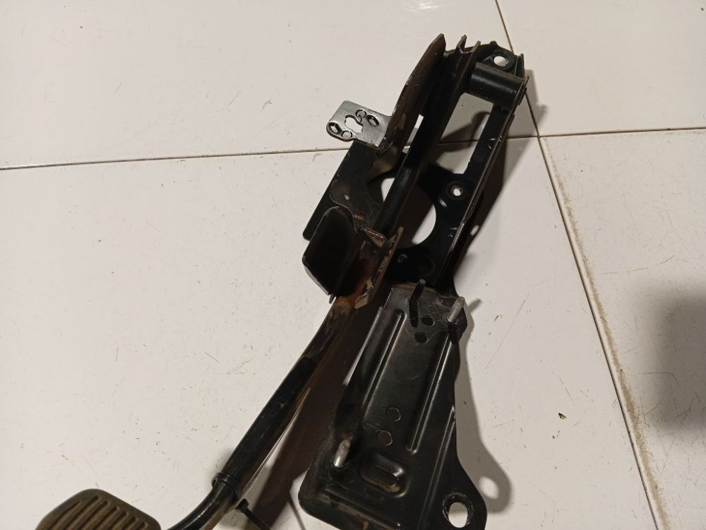 4N512467CE Volvo V50 2005 Pedal work, Brake pedal, Pedal bracket, Clutch pedal - Thumbnail 3