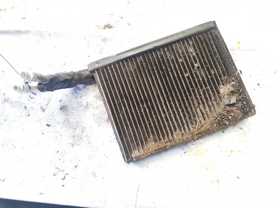 Jeep Grand Cherokee 2006 Oro Kondicionieriaus radiatorius