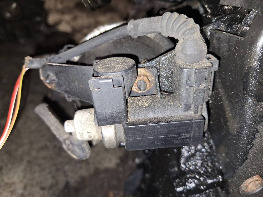 Skoda Superb 2007 VALVULA DE AIRE ADICIONAL, ELECTROVÁLVULA DEL TURBO