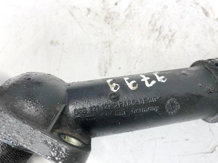 06B121121 Audi A4 2000 Thermostat Housing (Flange) - Thumbnail 4