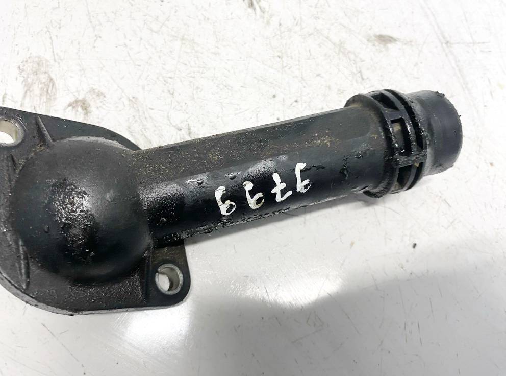 06B121121 Audi A4 2000 Thermostat Housing (Flange) - Thumbnail 3