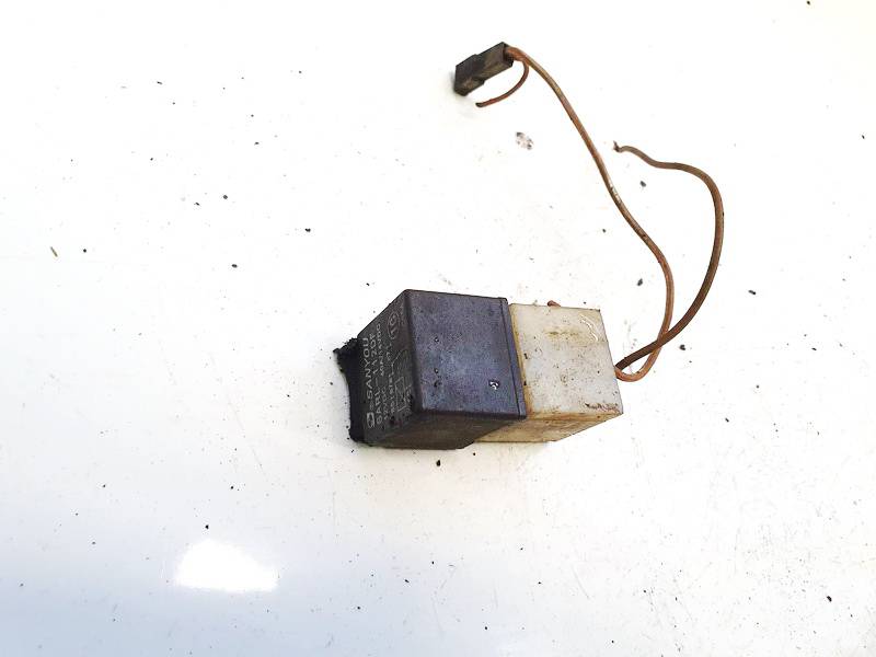 SARL112DF Volkswagen Passat 1994 Relay module - Thumbnail 3