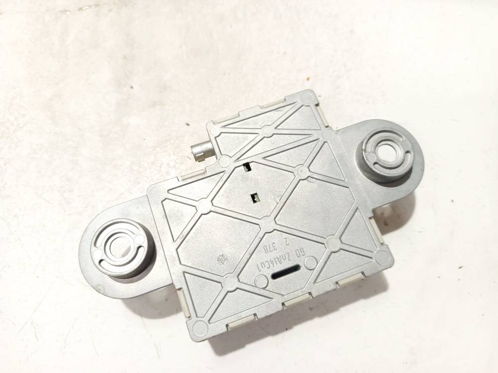 693502401 BMW 5-Series 2006 Antennenverstärker (Antennen Verstärker) - Thumbnail 2