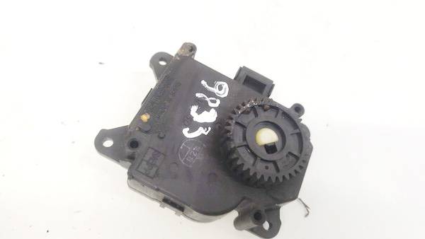 0638000172 Lexus IS - CLASS 2008 Heater Vent Flap Control Actuator Motor - Thumbnail 2