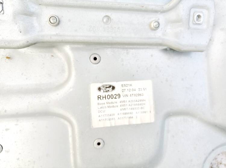 4M51A045H16A Ford Focus 2005 Durvju loga pacēlājs - PRIEKŠA PA LABI - Thumbnail 3