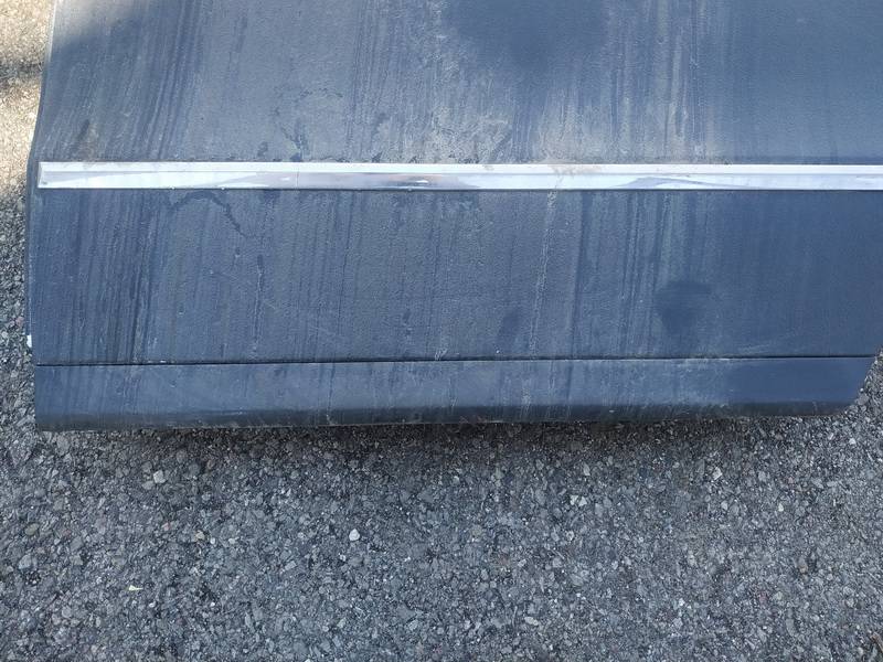 Volkswagen Passat 2006 arrière gauche garniture porte de moulage